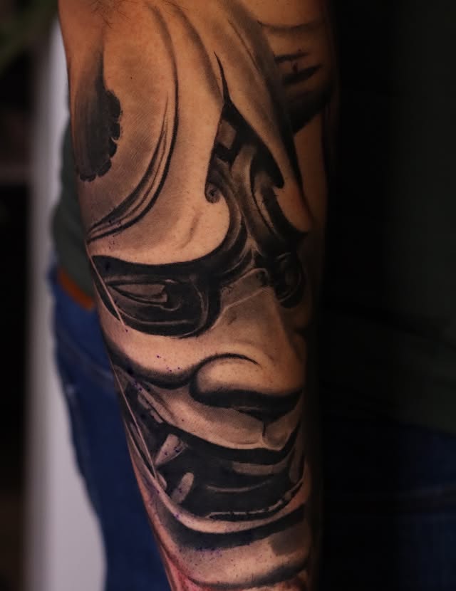 Realism tattoo by Naomi Burke
